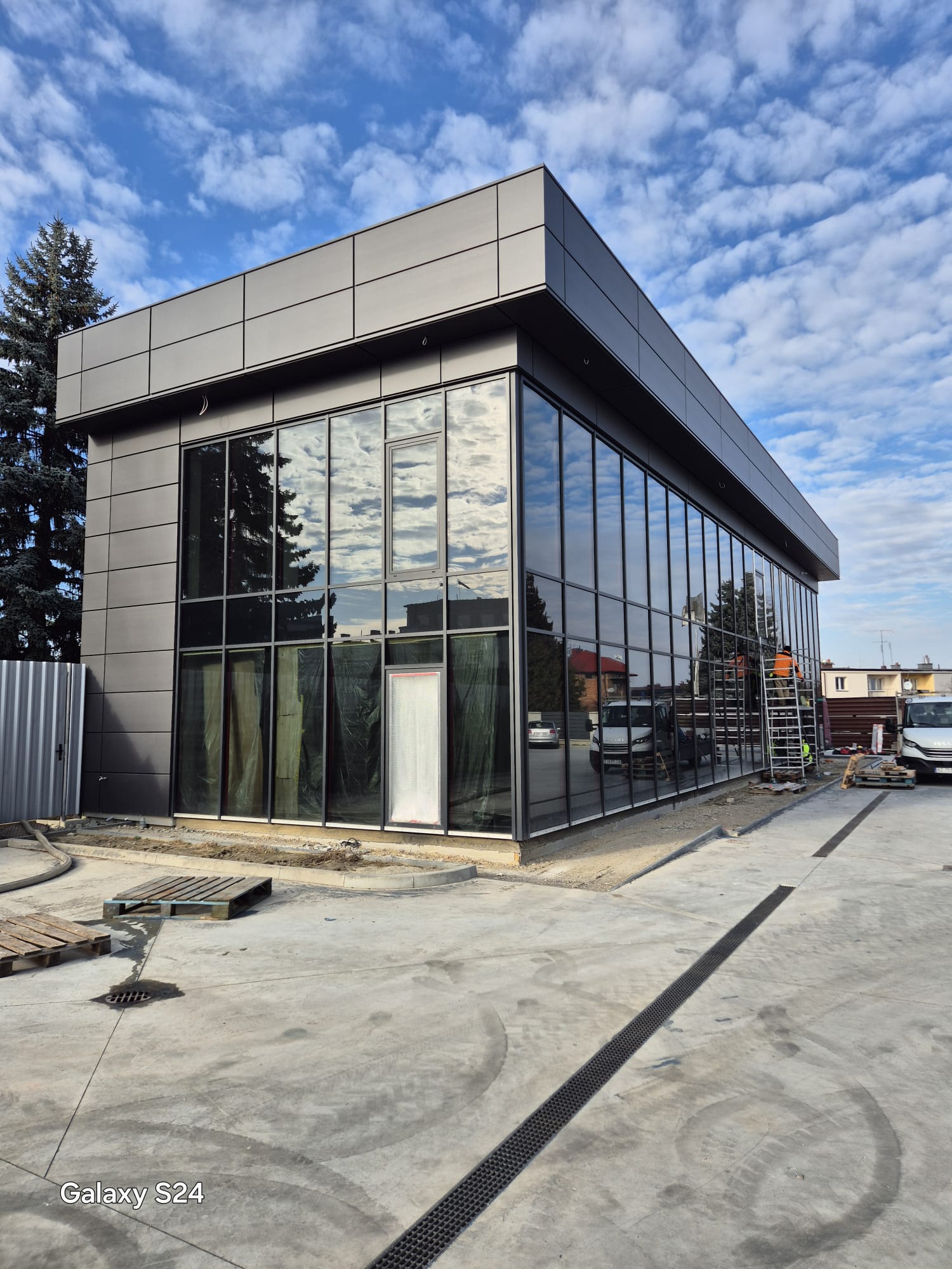 ZPD Dębica – execution of aluminum facades and claddings