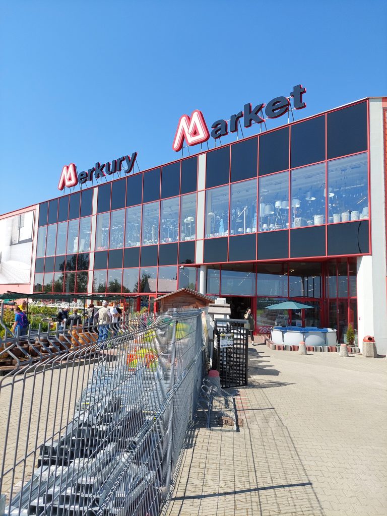 Merkury Market Trnava – execution of facades and sliding doors
